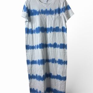 Time and Tru Light Gray Top